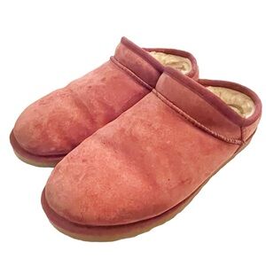 UGG Size 9 Rust Red Short Classic Water Resistant Slipper Boot‎ Slip On